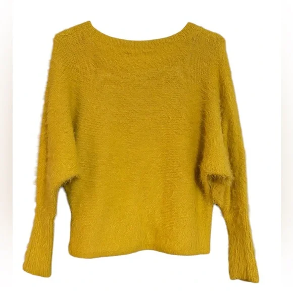 Jessica Simpson Mustard Crew Neck Sweater - Picture 2 of 6
